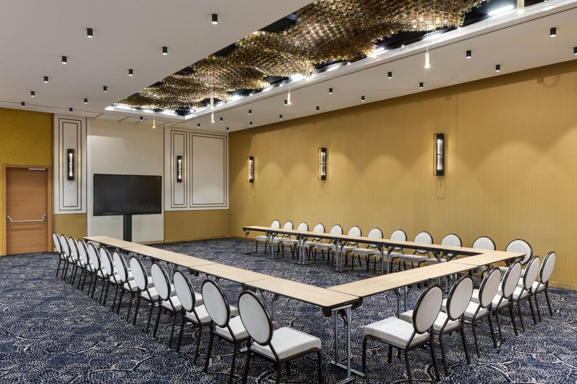 Courtyard By Marriott Cluj - Napoca Downtown酒店 外观 照片