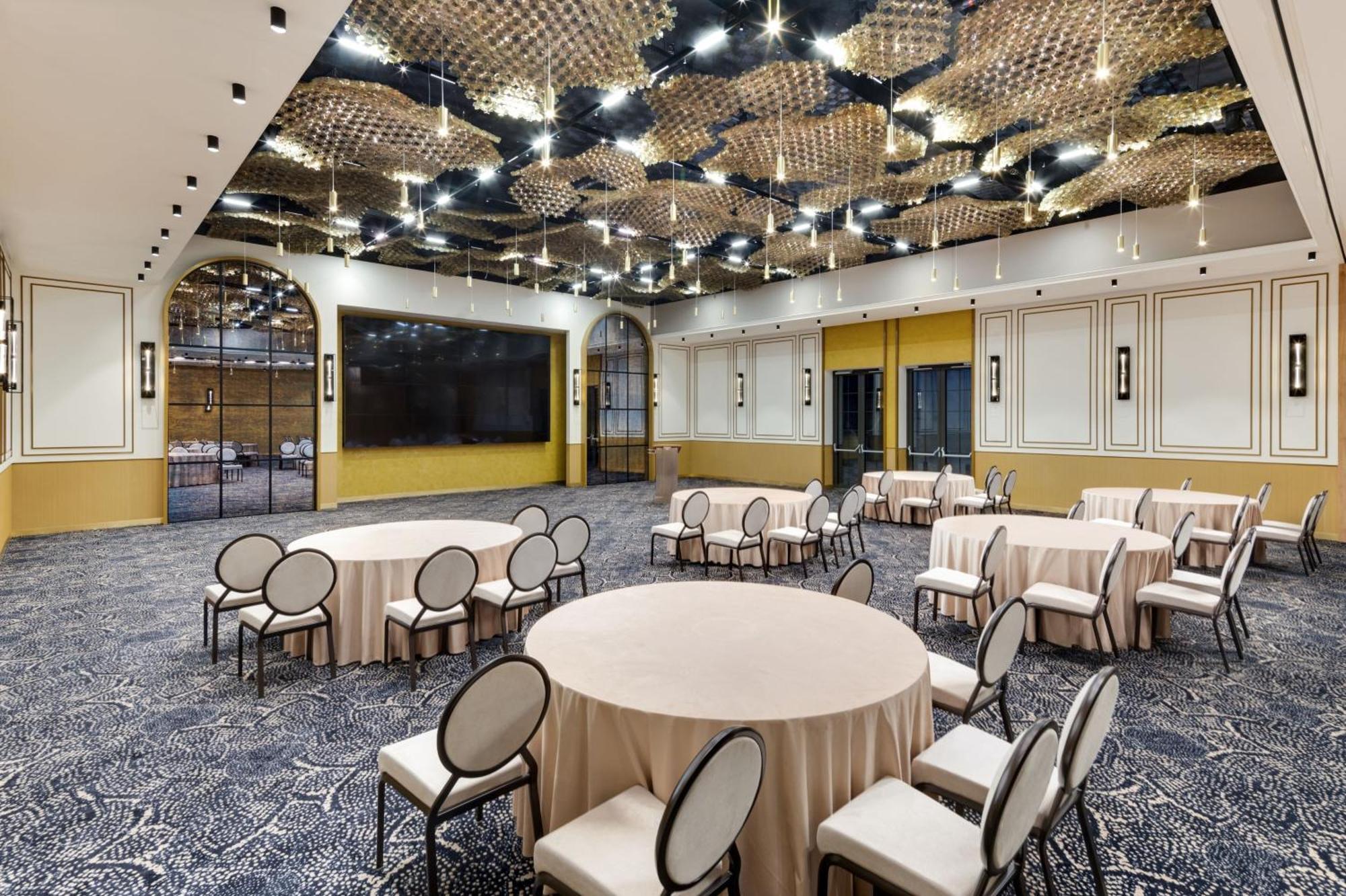 Courtyard By Marriott Cluj - Napoca Downtown酒店 外观 照片