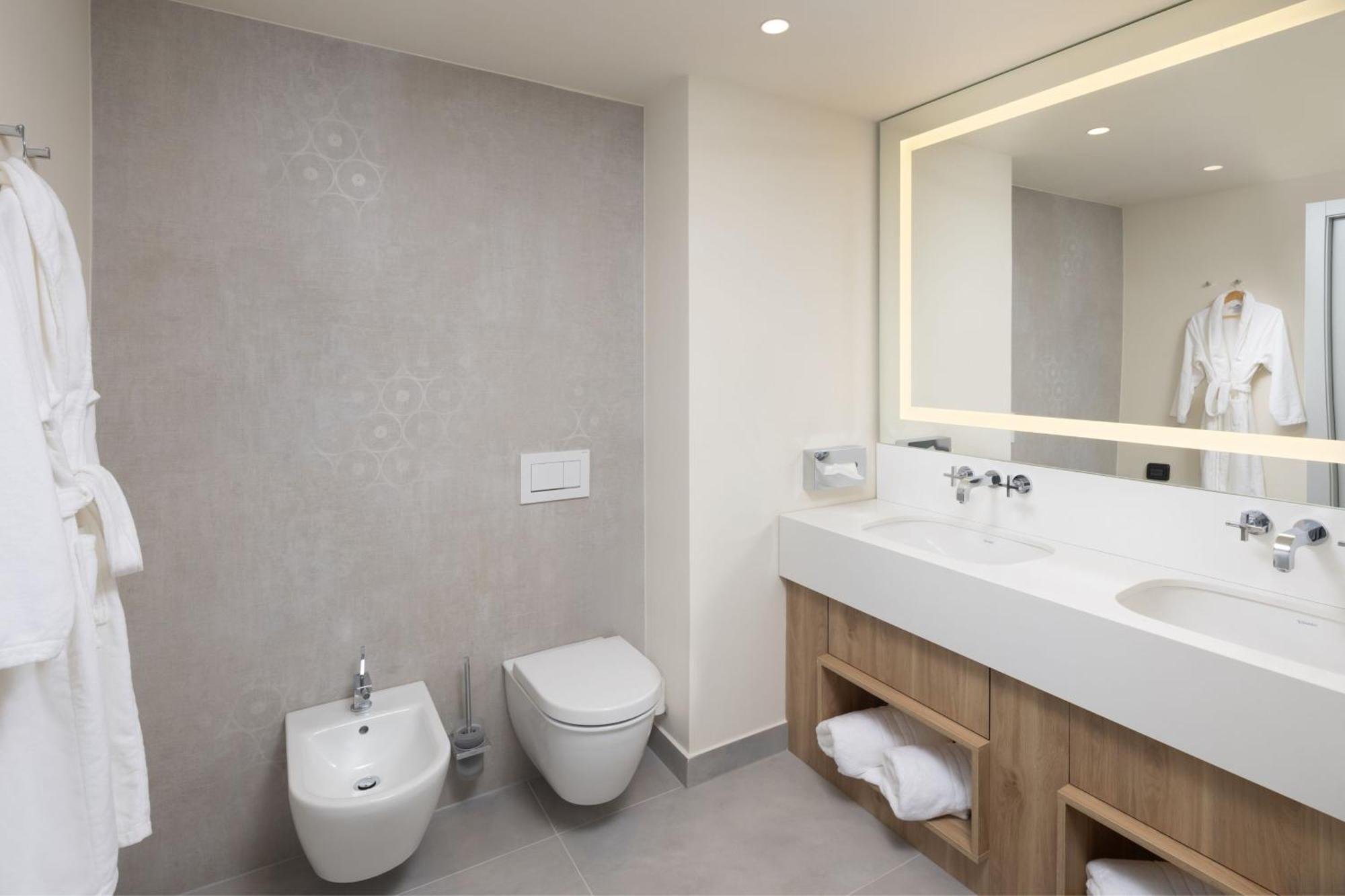 Courtyard By Marriott Cluj - Napoca Downtown酒店 外观 照片