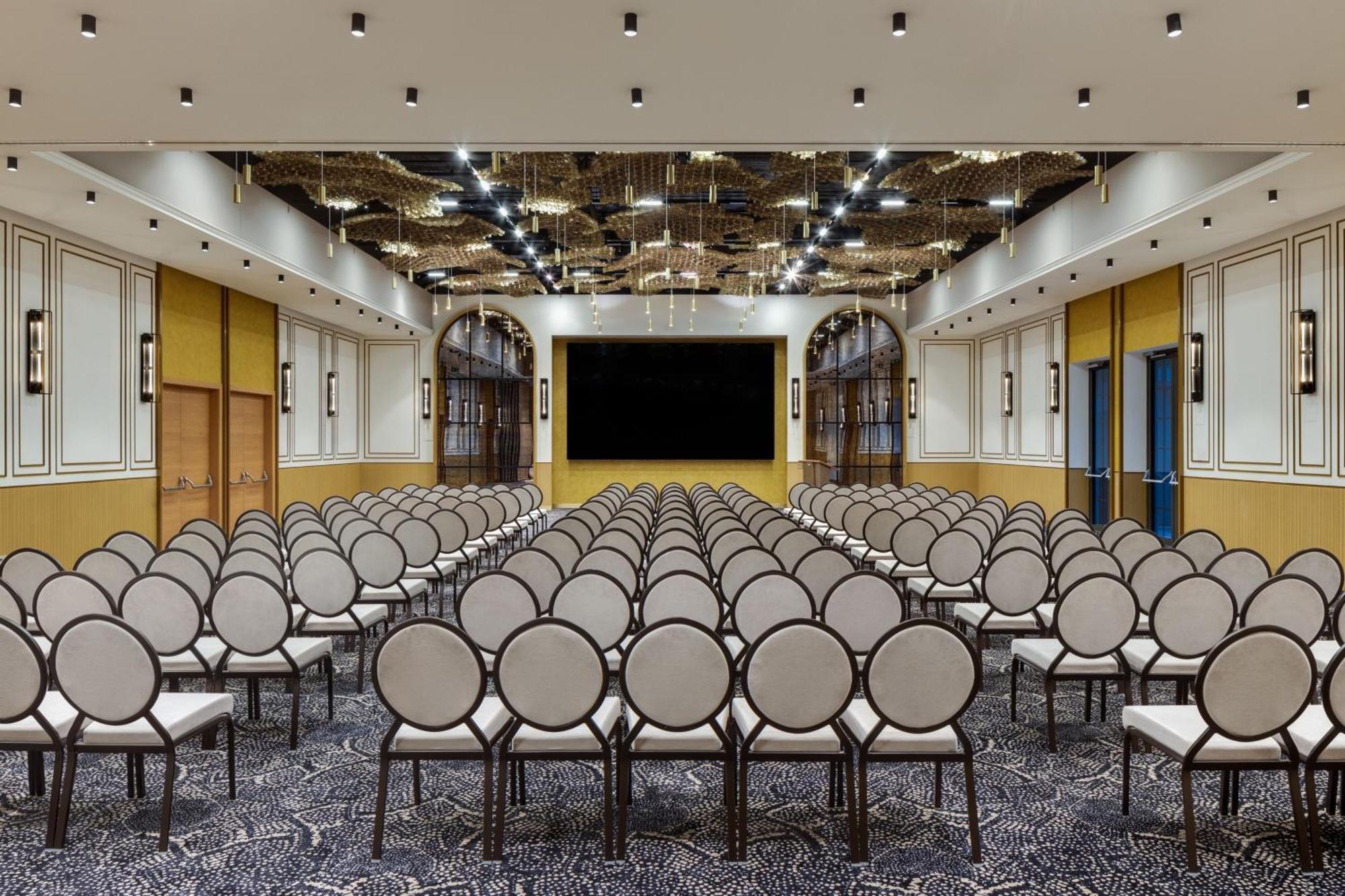 Courtyard By Marriott Cluj - Napoca Downtown酒店 外观 照片